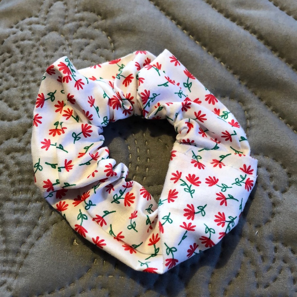 100% Handmade Scrunchie